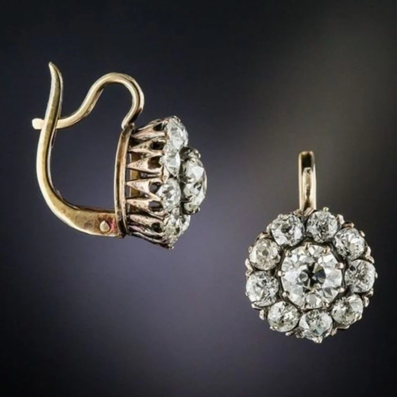 Strassbesetzte Blumen-Ohrclips im künstlerischen Retro-Stil