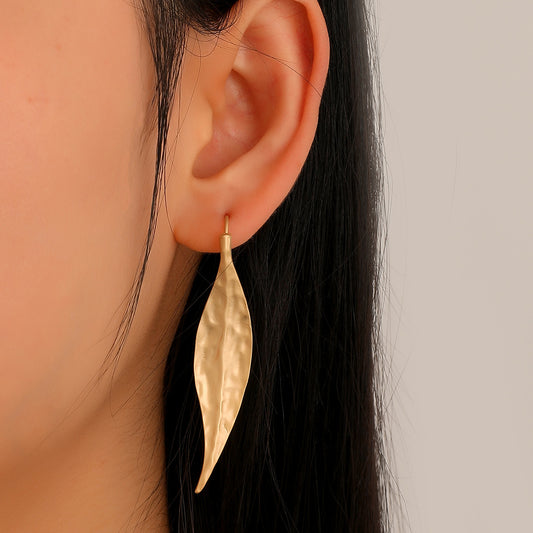 Fashion Temperamental Minority Irregular Leaf-shaped Earring Gold Earrings