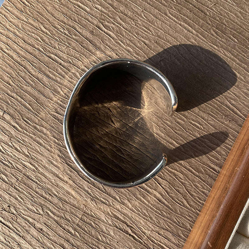 French Entry Lux Plain Bracelet Female Niche Design Glossy Wide Surface